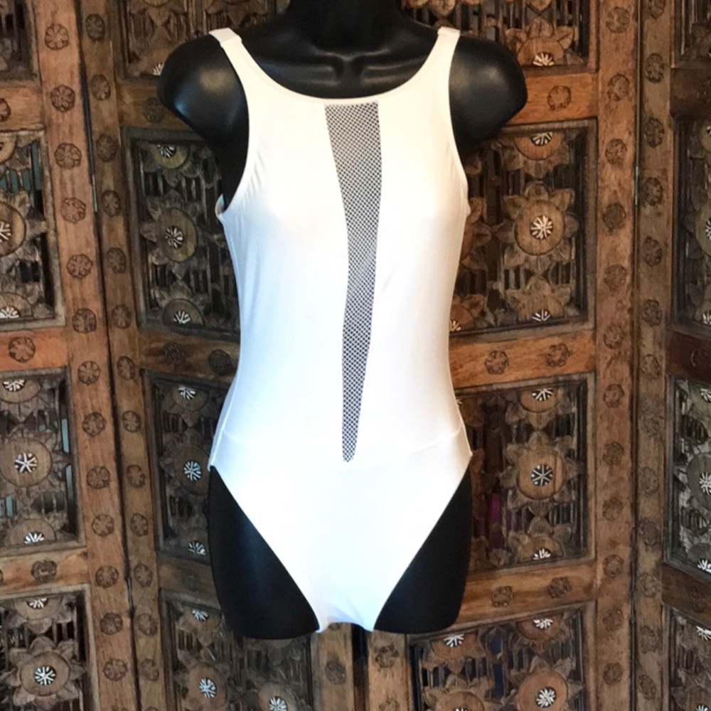 Anne Cole Swimsuit one pice size 8